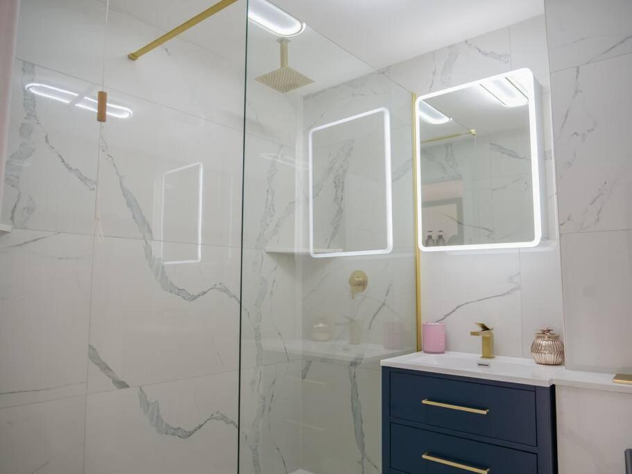 Stylish Retreat For Your Short Getaway Londres Extérieur photo