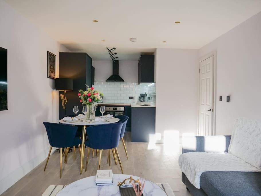 Stylish Retreat For Your Short Getaway Londres Extérieur photo